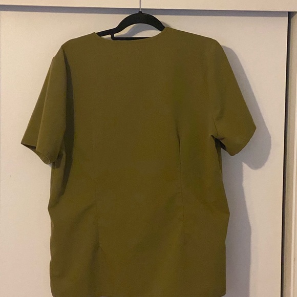 Figs Olive green scrub top - Picture 2 of 4